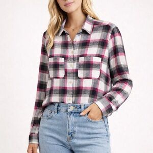 Universal Thread Flannel Long Sleeve Button Front Shirt